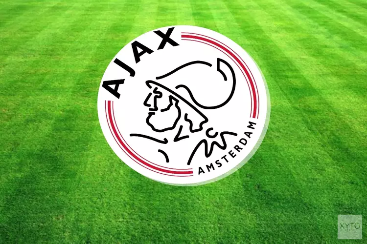 Ajax contracteert Liam van Gelderen