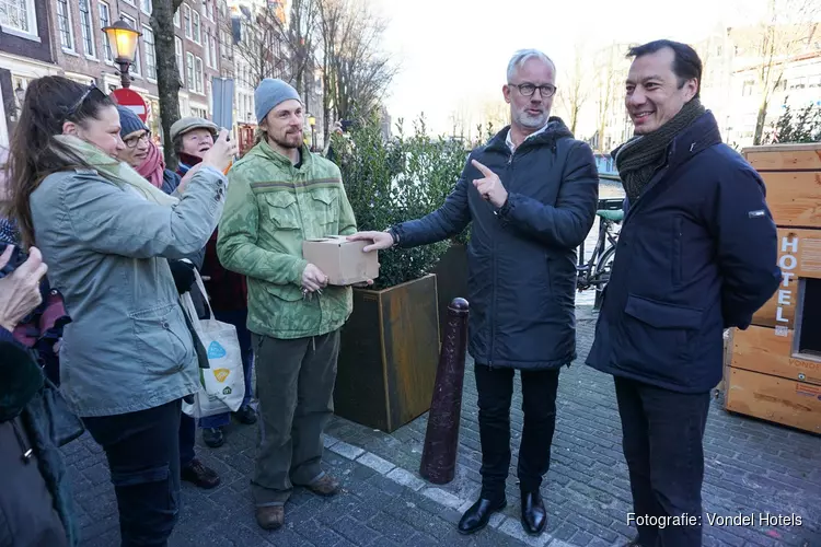 Vondel Hotels opent Wormenhotel op Bantammerbrug Geldersekade Amsterdam