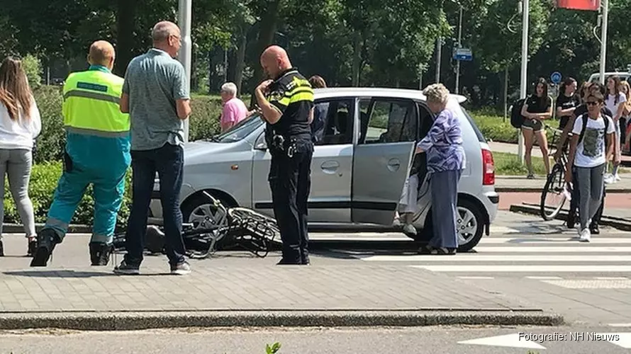 &#39;Twee fietsers gewond door aanrijding met auto&#39;