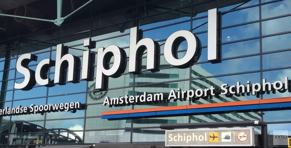 KLM voelt zich in groei geremd door Schiphol