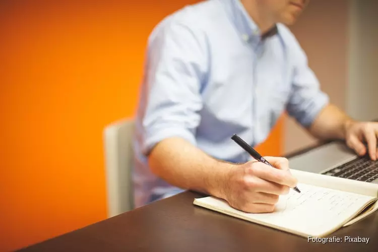 Twee docenten in Amsterdam geschorst: antwoorden op examens onterecht goedgekeurd