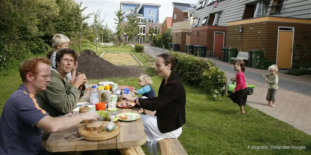 Tevredener met sociale leven bij persoonlijk contact