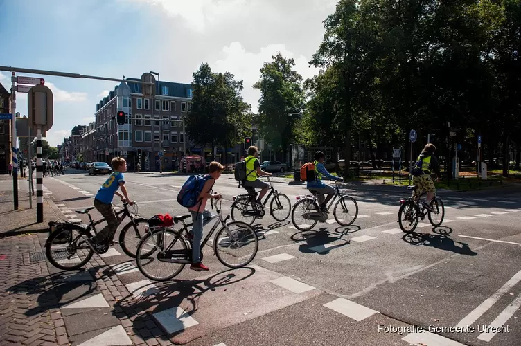 Verkeersveilig en gezond: lopend en fietsend naar school