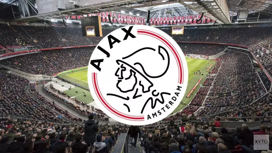 Ajax verslaat ADO Den Haag en komt dichterbij PSV