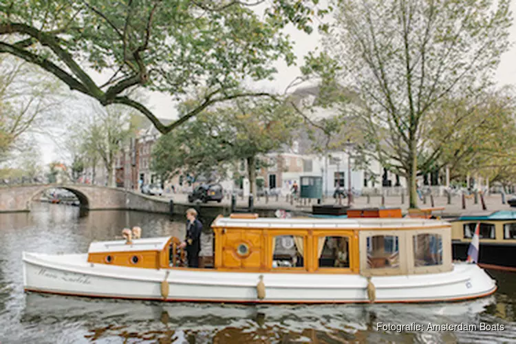 Ontdek Berlage met een rondvaart door de grachten van Amsterdam