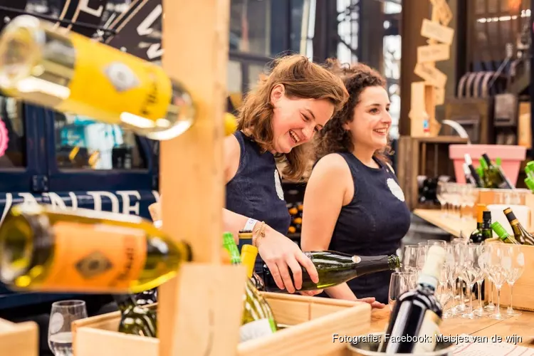 ‘WineFlight-bar’ op Amsterdam Wine Festival in samenwerking met De Meisjes van de Wijn