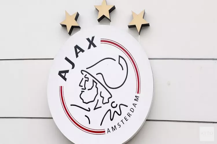 Jong Ajax en Jong FC Utrecht delen punten in spektakelstuk