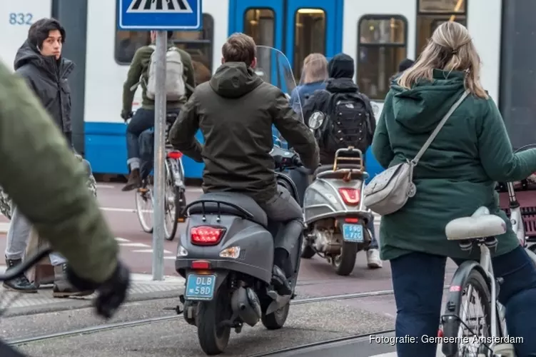 Vanaf 8 april: hou rekening met snorfietsers op de rijbaan