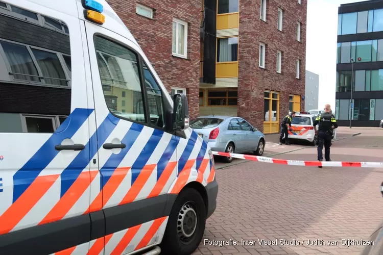 Twee gewonden na melding schietpartij Amsterdam, politie massaal aanwezig