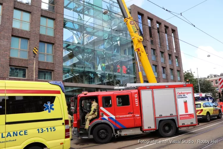 Bouwvakker gewond na val in pand Amsterdam