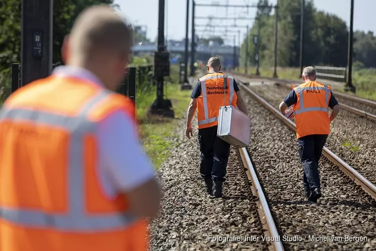 Lichaam van vrouw gevonden naast spoor bij Halfweg