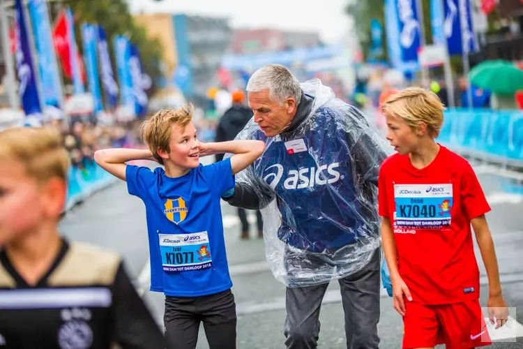 Khalid Choukoud en Michel Butter blikvangers nationaal topveld Dam tot Damloop