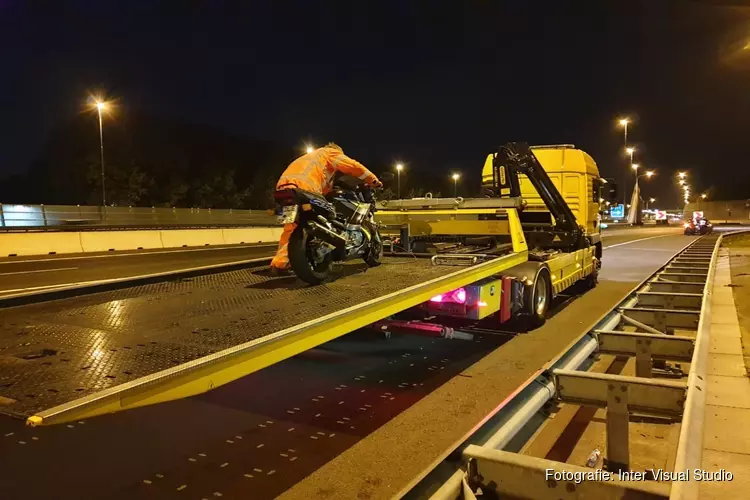 Motorrijder aangehouden na aanrijding