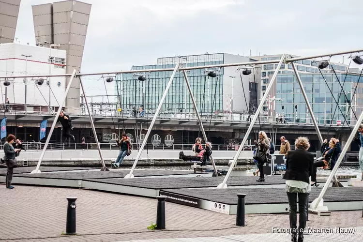 Permanente plek voor muzikale schommels WannaSwing bij Muziekgebouw