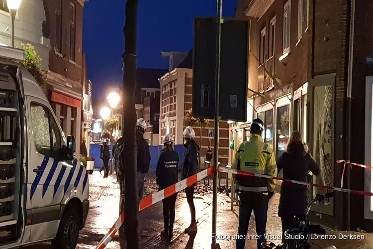 Veel schade bij plofkraak in Ouderkerk aan de Amstel