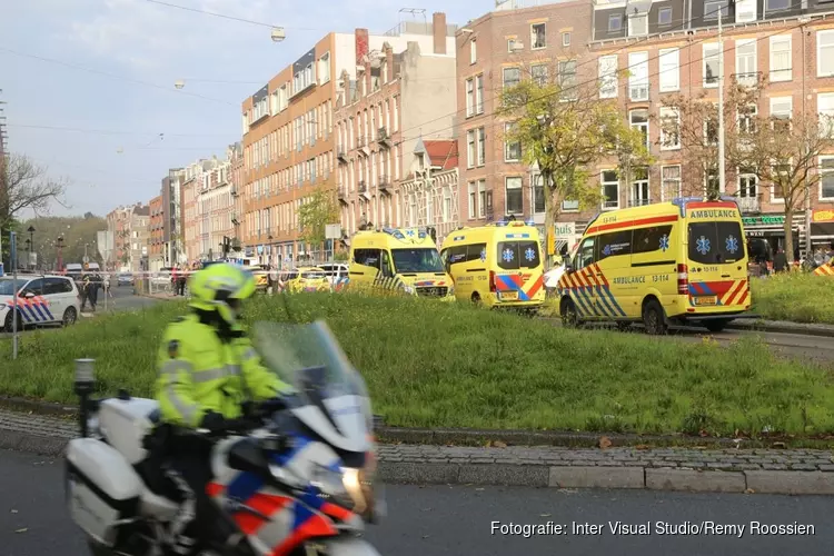 Schietpartij in Amsterdam-West: één dode, één zwaargewonde