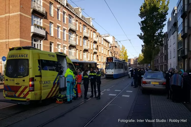 Kind raakt zwaargewond na aanrijding met motorscooter