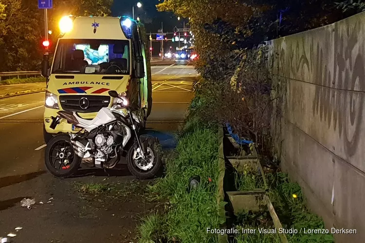 Motorrijder gewond na eenzijdig ongeval in Noord