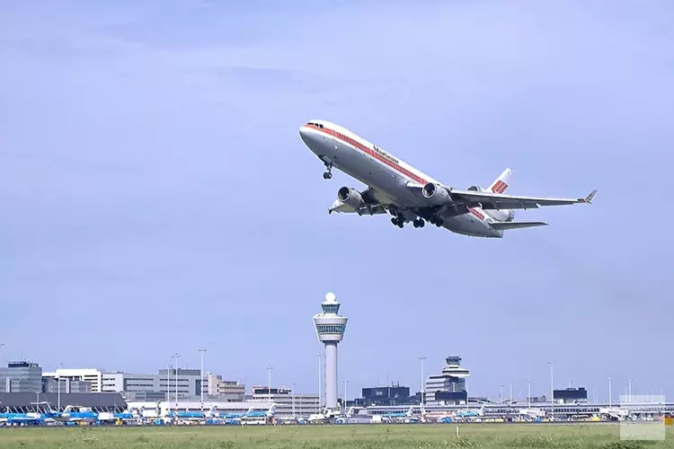 Hinderreductie voor 700 omwonenden van Schiphol