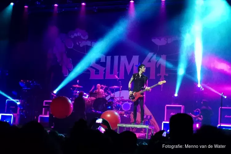 Concertbeleving van SUM 41 met voorprogramma van ZEBRAHEAD