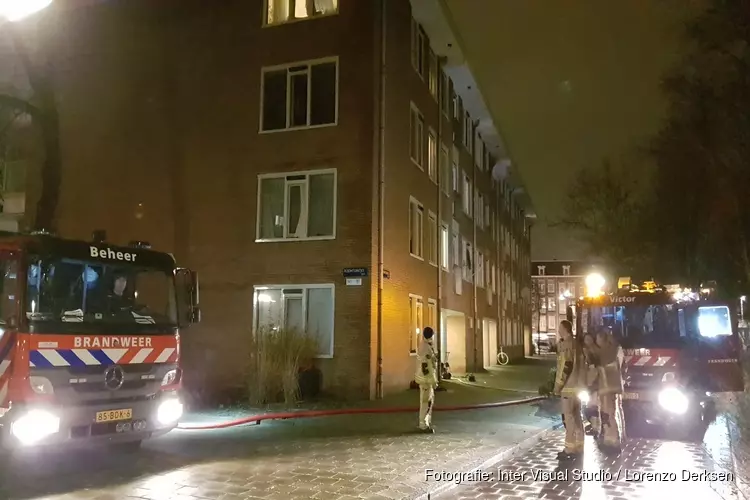 Zeven gewonden bij uitslaande brand in Amsterdam-Oost