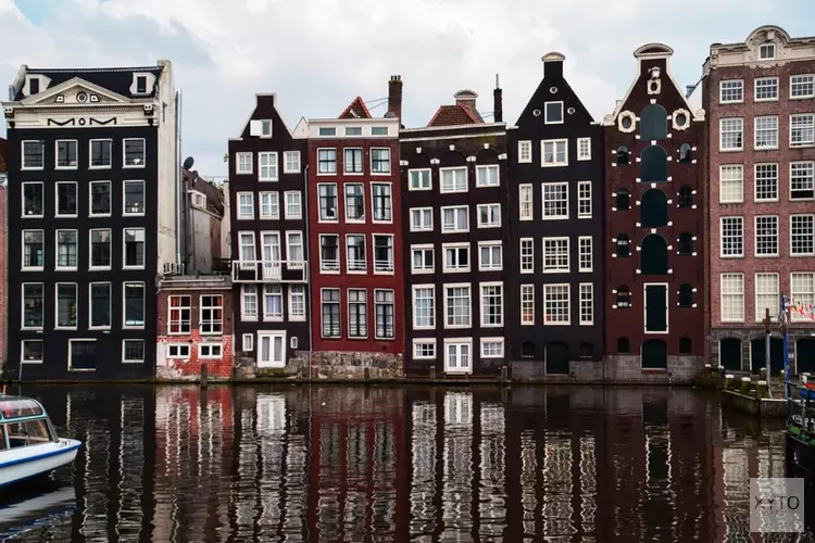 Hart van Troost voor overledenen vaart door Amsterdamse grachten en de regio