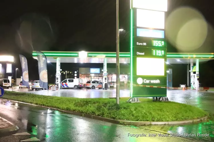 Politie zoekt verdachte na overval bij tankstation Diemen