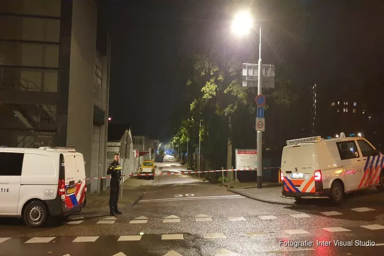 Neergeschoten man aangetroffen op Zeeburgerpad