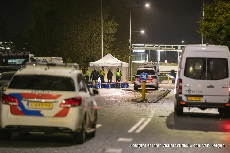 Overleden vrouw op de rijbaan Reigersbosdreef