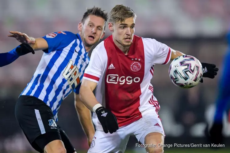 Jong Ajax laat zege glippen tegen FC Eindhoven