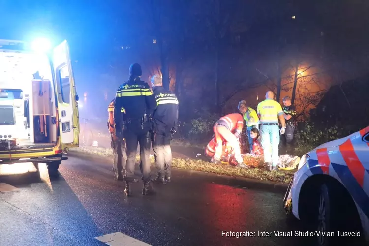 Fietser zwaargewond bij ongeval op fietspad Beneluxbaan