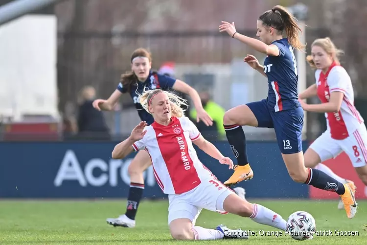 Ajax komt goed weg tegen hekkensluiter VV Alkmaar
