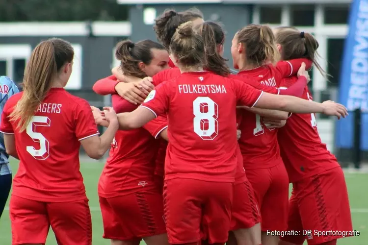 FC Twente vrouwen winnen opnieuw van Ajax