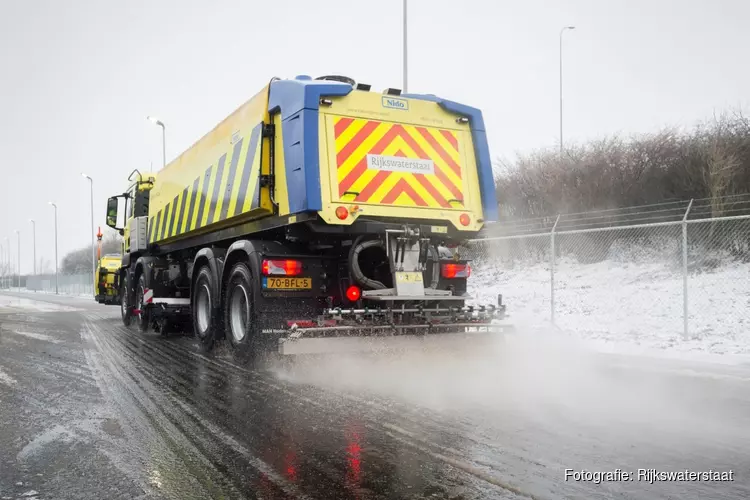 KNMI geeft code rood af voor gladheid en ijzel in de nacht en ochtend