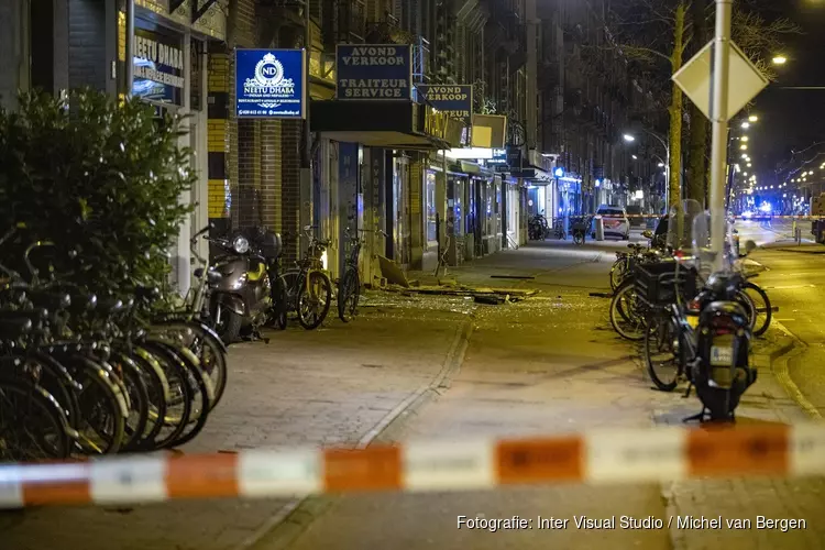 Veel schade na plofkraak op geldautomaat Overtoom