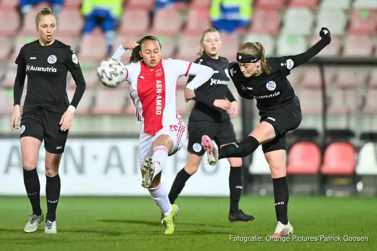 Vrouwen van Ajax en SC Heerenveen delen de punten