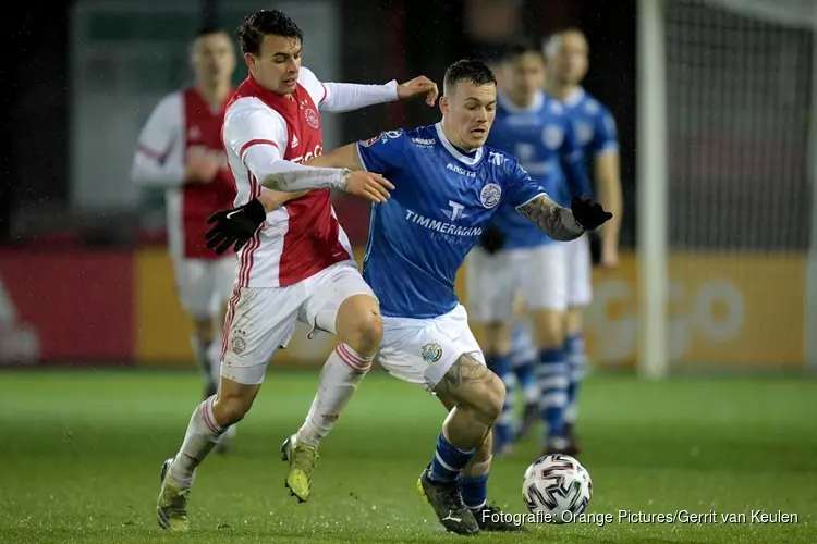 Jong Ajax onderuit tegen hekkensluiter FC Den Bosch