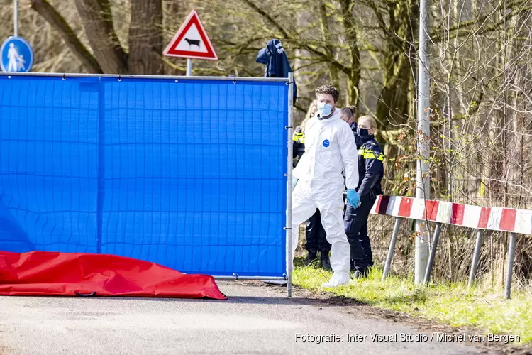 Lijk gevonden in water bij Riekerweg in Nieuw-West