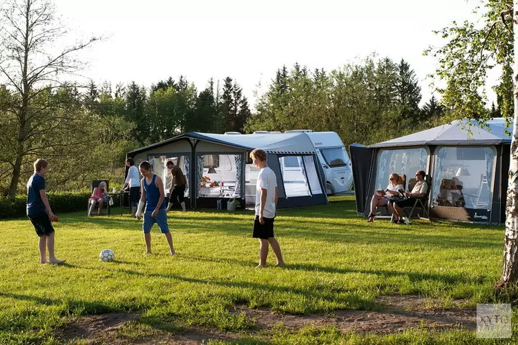 Provincie helpt gemeenten bij toezicht ongewenste activiteiten op vakantieparken