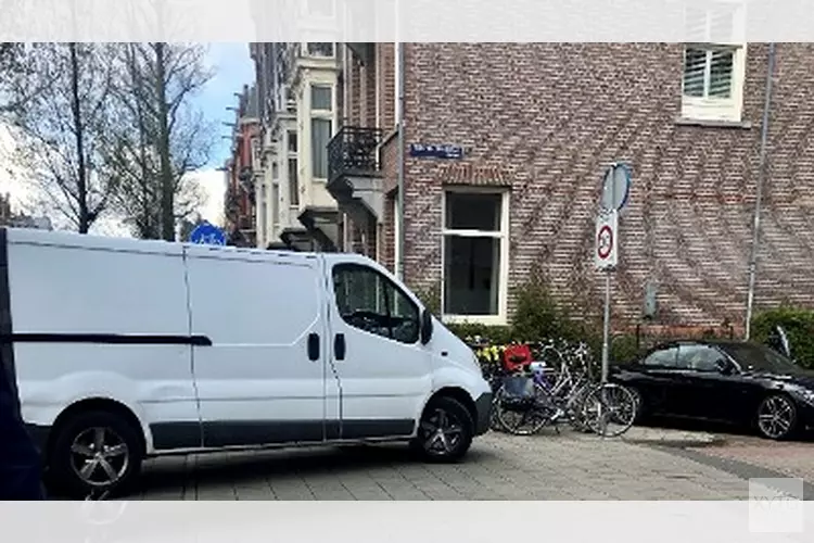 Politie zoekt getuigen van ernstige mishandeling fietser op Van Baerlestraat