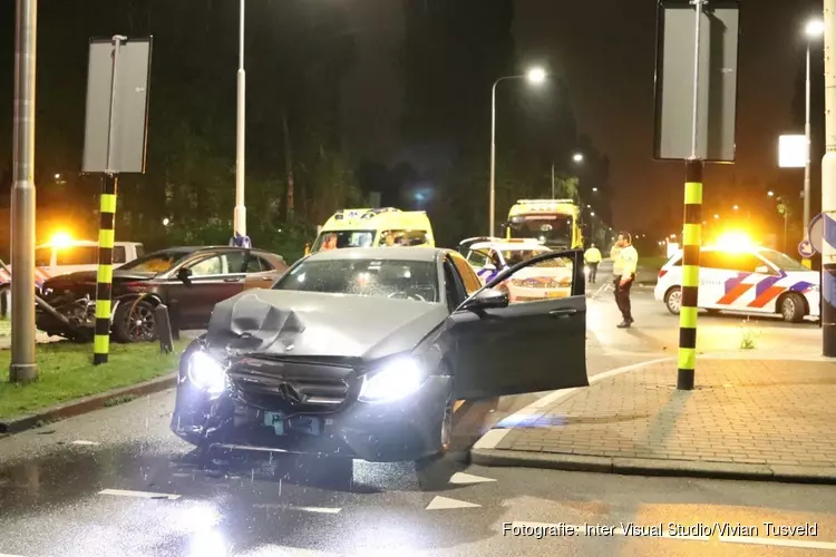 Gewonde bij flinke aanrijding Bovenkerkerweg Amstelveen