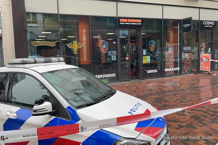 Gewapende overval op Used Products aan Bijlmerplein Amsterdam