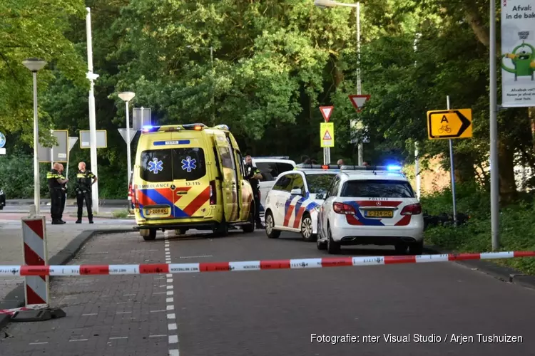 Messen gebruikt bij grote vechtpartij in park in Amsterdam, vier aanhoudingen