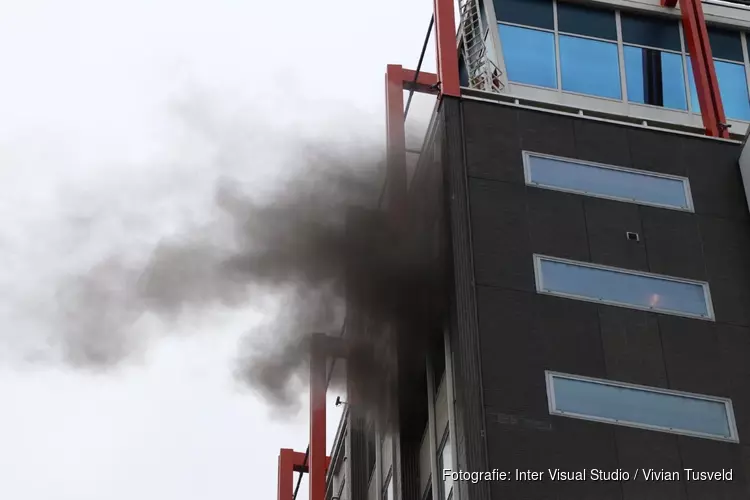 Brand in kantoorpand De Ruijterkade