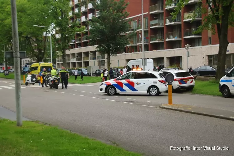 Persoon op step aangereden op zebrapad in Noord