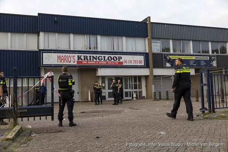 Getuigenoproep man neergeschoten in bedrijfspand Stekkenbergweg