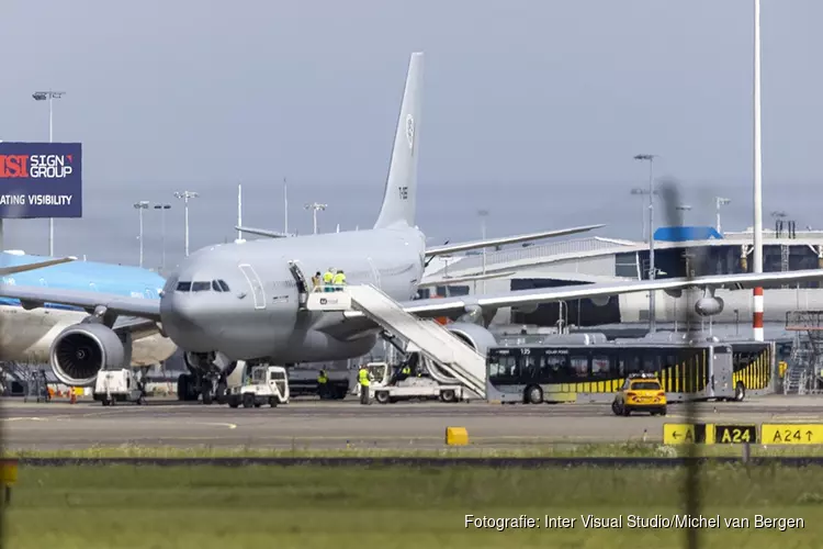 Eerste dagen luchtbrug: 135 Nederlanders en Afghanen naar Nederland