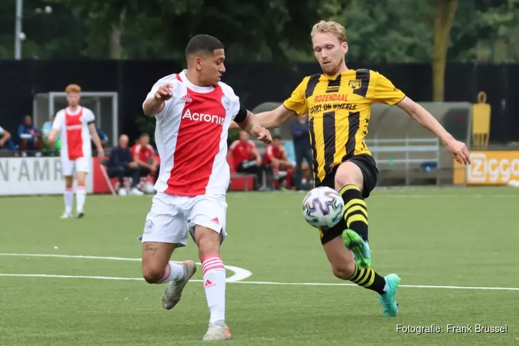 Valse start voor Ajax-amateurs