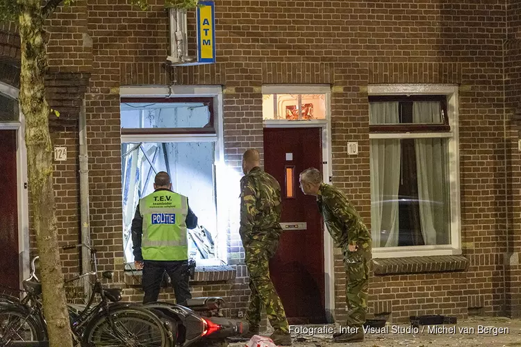 Ravage na plofkraak op geldautomaat in Amsterdam-Noord