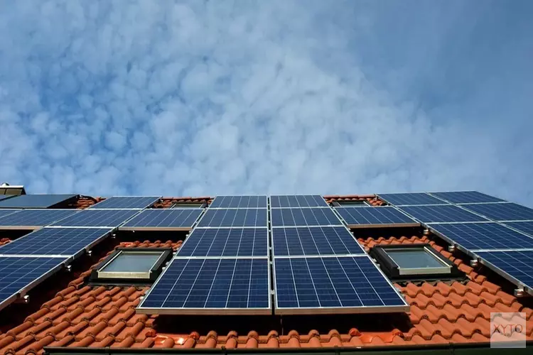 2,3 miljoen euro subsidie voor 20.000 extra zonnepanelen op Amsterdamse daken